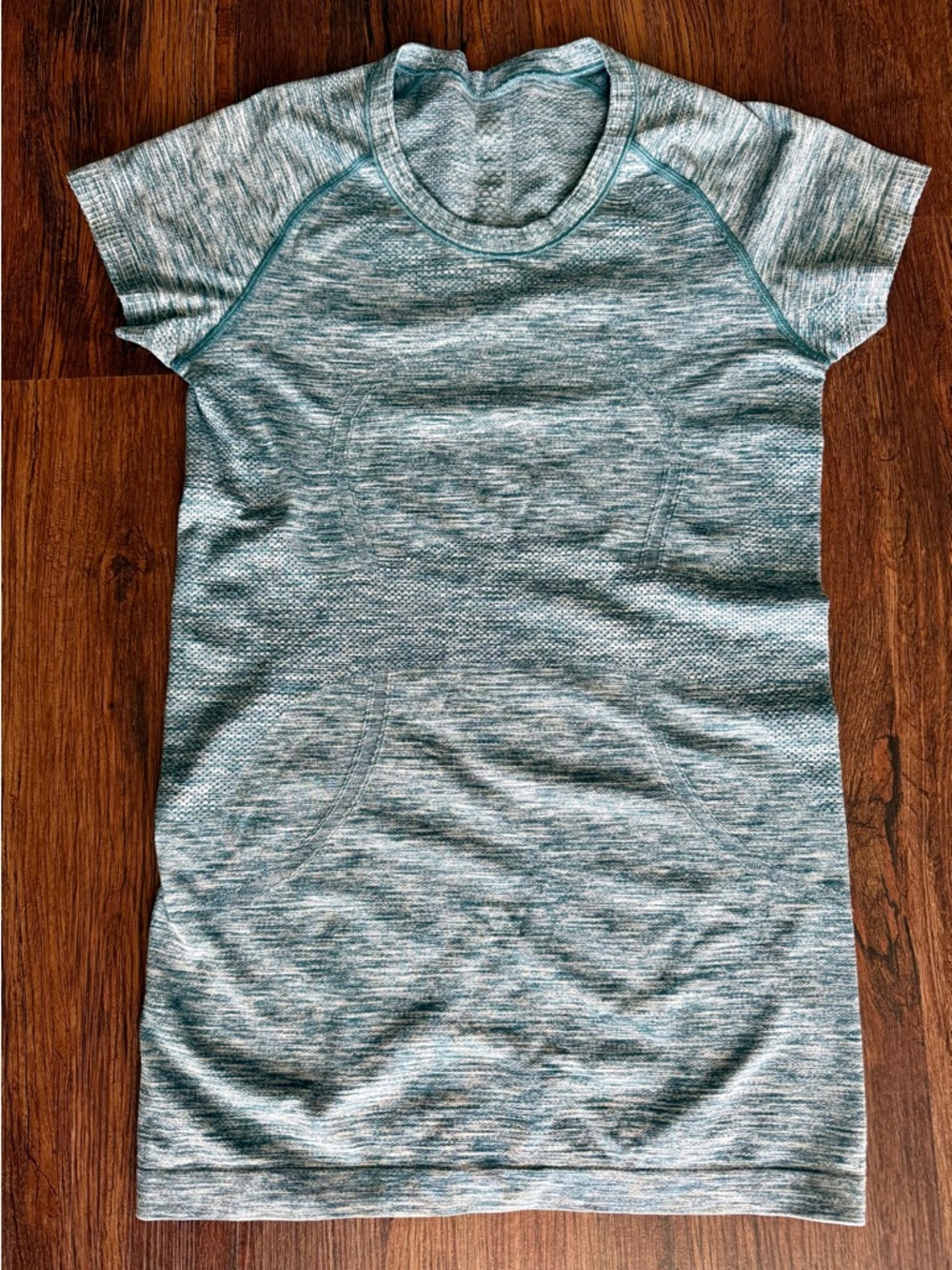 Lululemon Swiftly Tech Short Sleeve Shirt Sz 6 $68 RV EUC Heathered Green